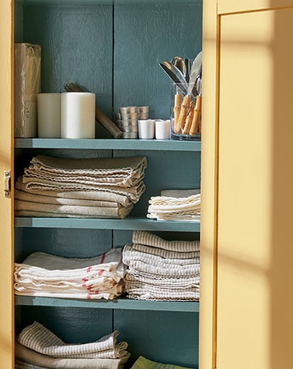 Chestertown Buff and Aegean Teal by Benjamin Moore