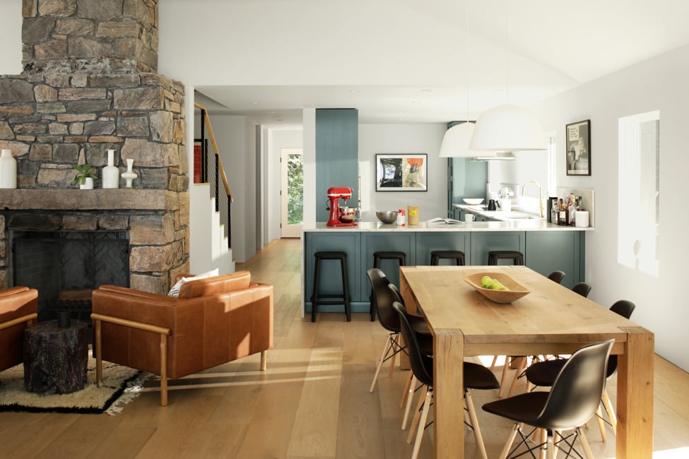 Benjamin Moore White Dove walls with kitchen cabinets in Steep Cliff Gray