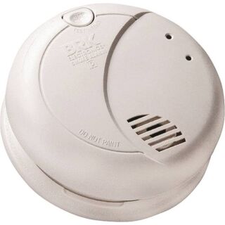 FIRST ALERT Hardwired Smoke Alarm