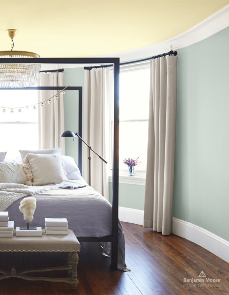 Pale Moon ceiling and Quiet Moments wall, Benjamin Moore