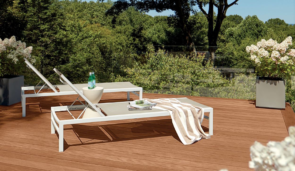The Best Deck Paint Colors for 2025
