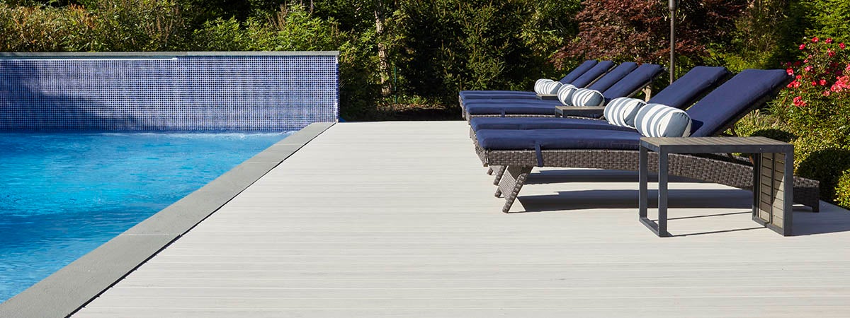 15 Pool Deck Design Ideas for Modern Outdoor Living
