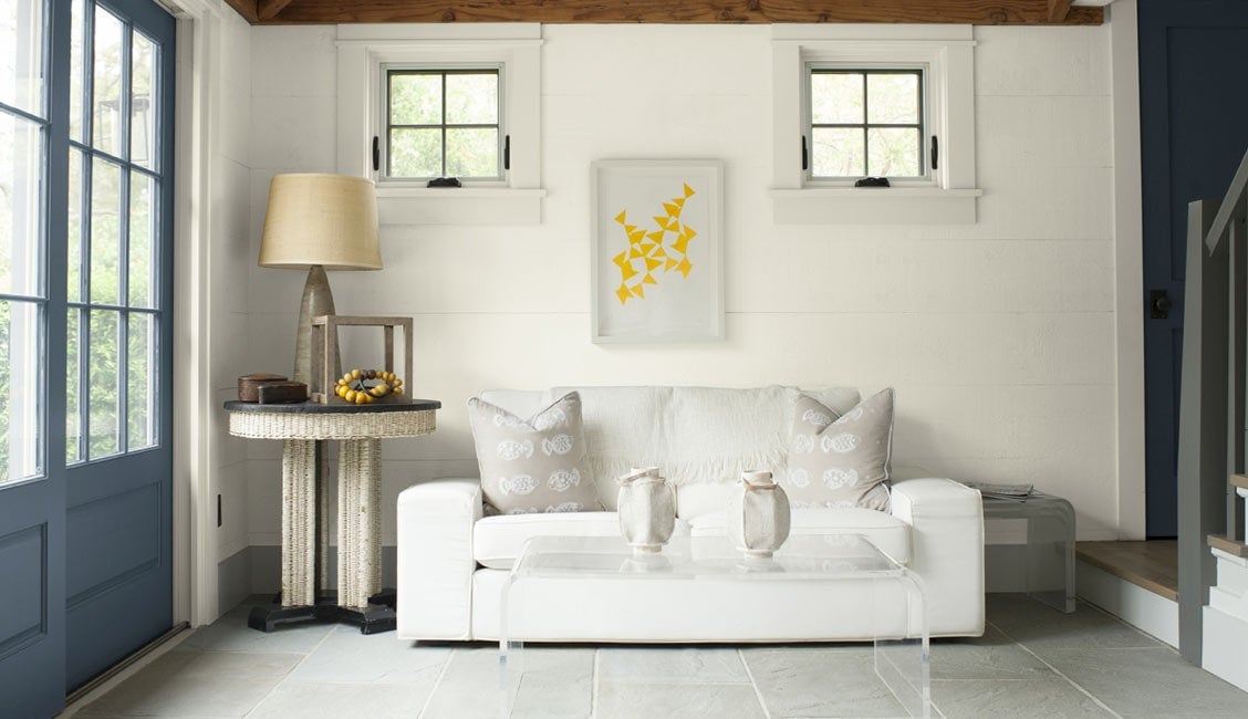 Benjamin Moore Simply White Review & Inspiration