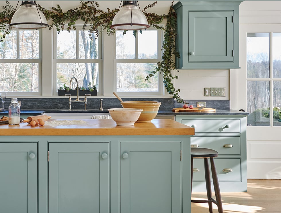 benjamin moore shades of blue for kitchen wall